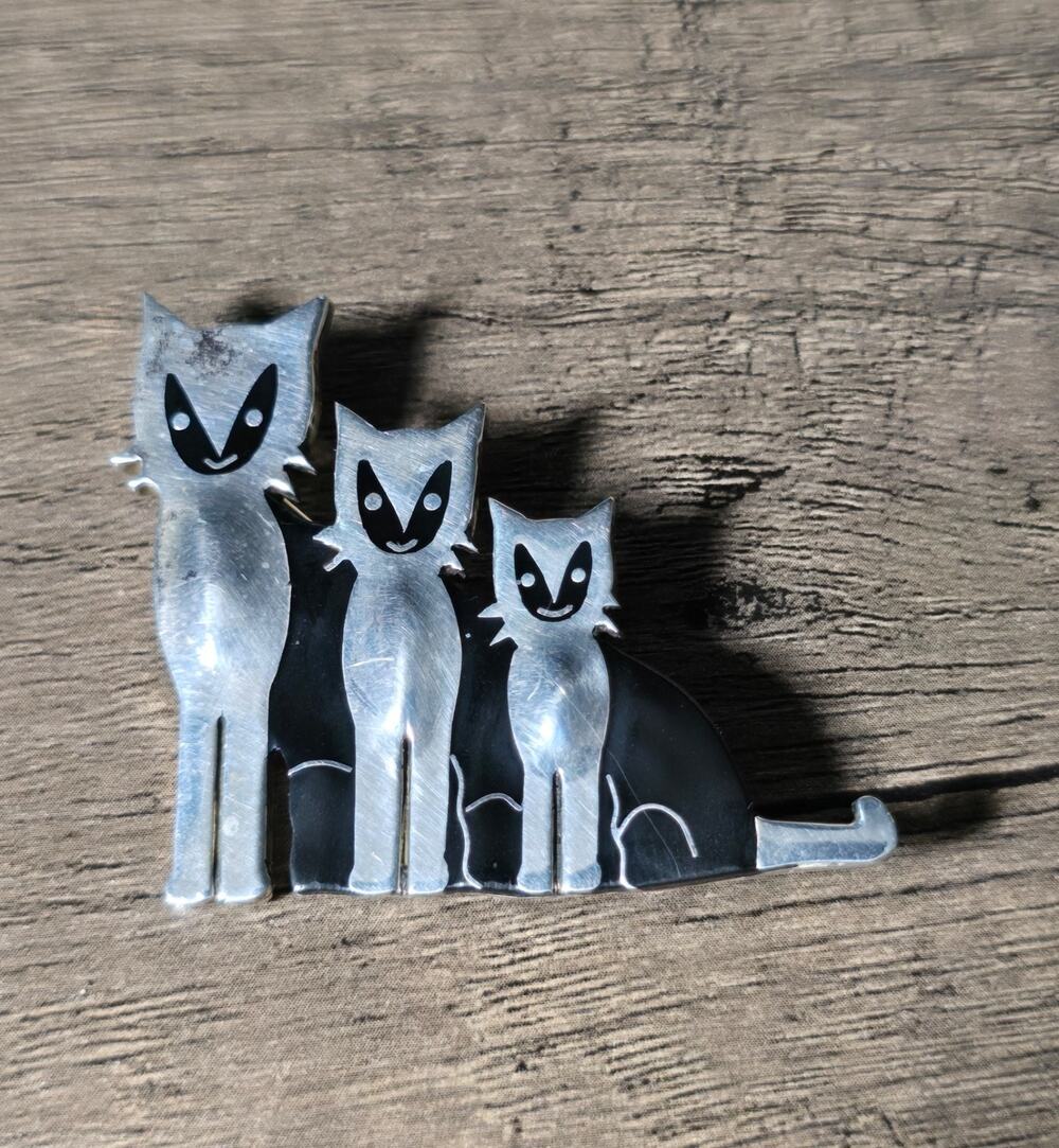 Vintage Taxco Sterling silver Black Cats Brooch / Pin Modernist 3 Cats TN-57